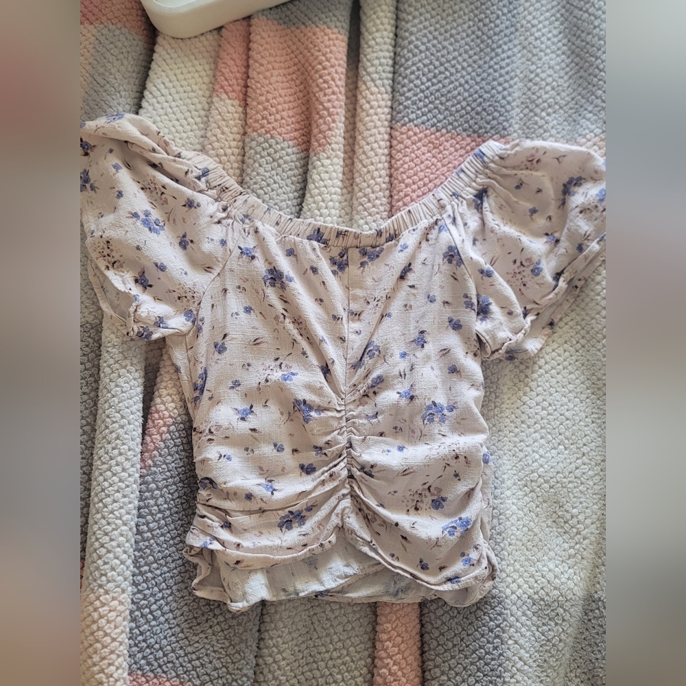 ASTR Floral Top